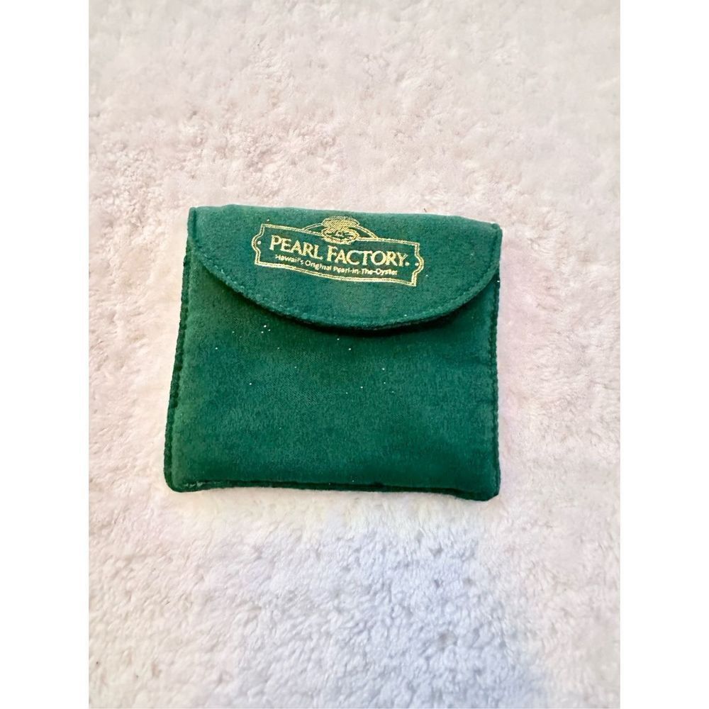 Pearl factory green jewelry pouch
